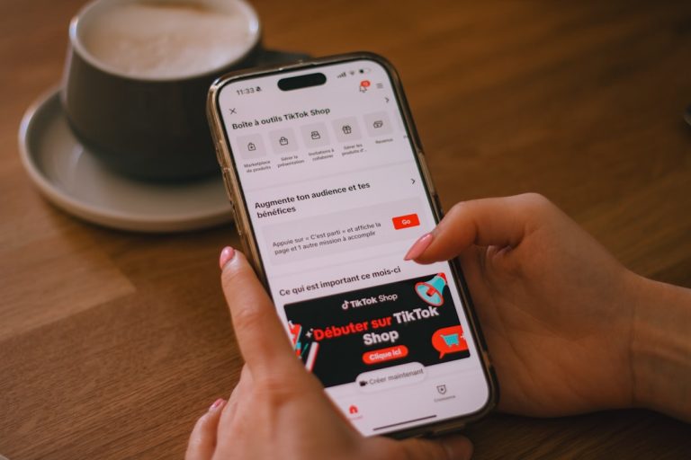 Prova Social no TikTok Shop em 2026: Como Converter Seguidores em Vendas Reais